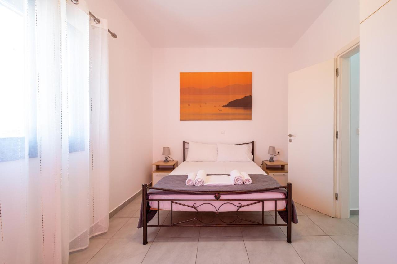 Adelphi Apartments Perissa (Santorini) Exterior foto